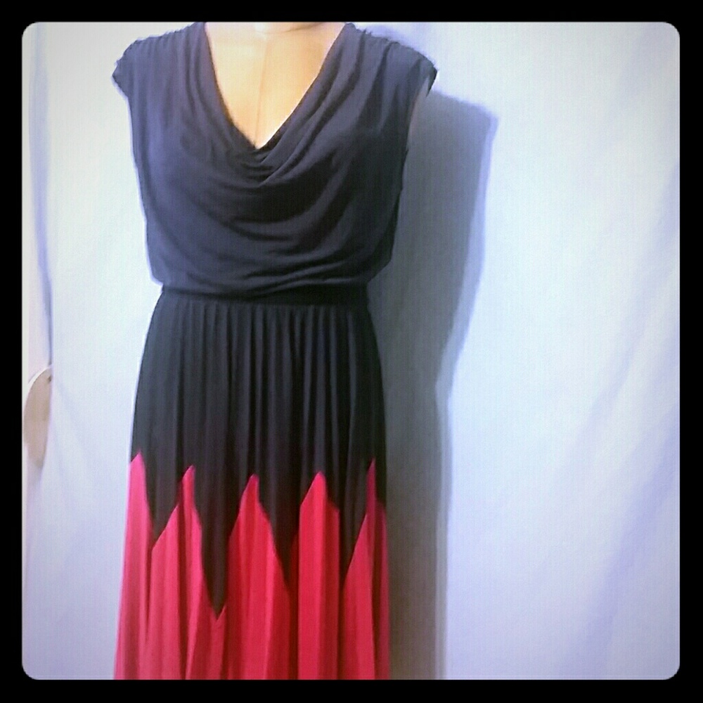Knit Dress w contrast hem border